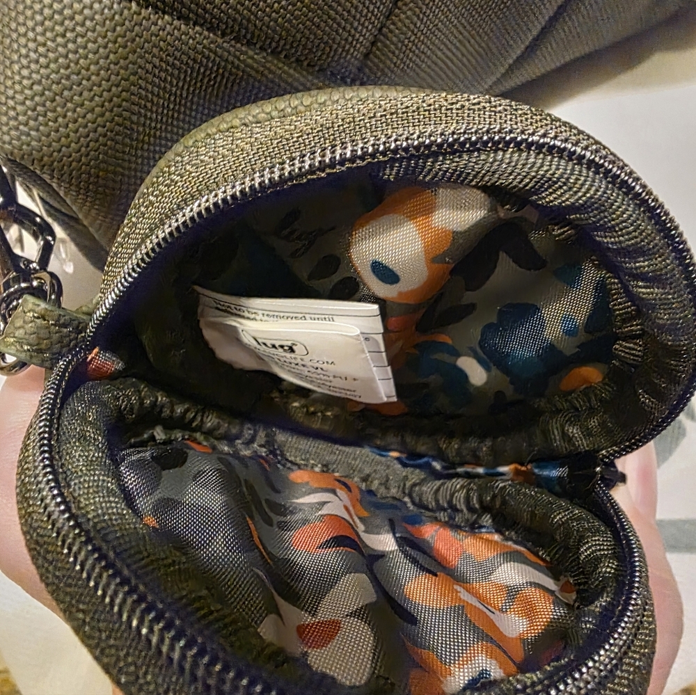 NWT- LUG- JIB AND COIN POUCH DUO - MATTE LUXE - OLIVE - Picture 5 of 5